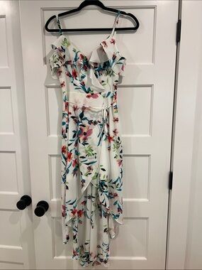 White Floral Ruffle Wrap Dress
